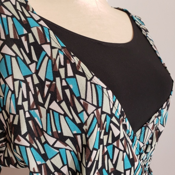 Elementz geometric print faux wrap top size Large - Picture 8 of 8